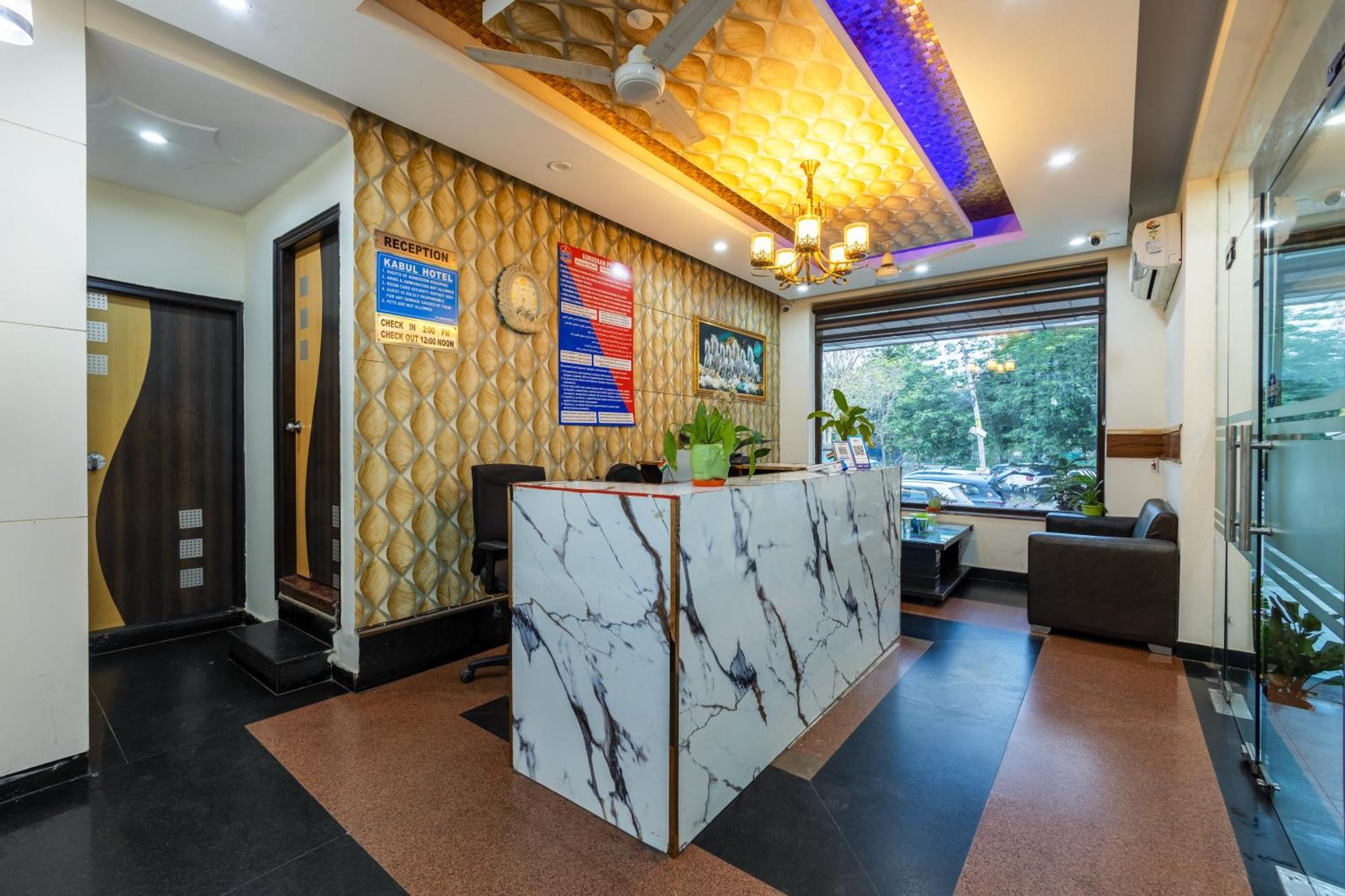 Kabul Hotel By Nexhub Palace - Medanta คูร์เคาน์ ภายนอก รูปภาพ