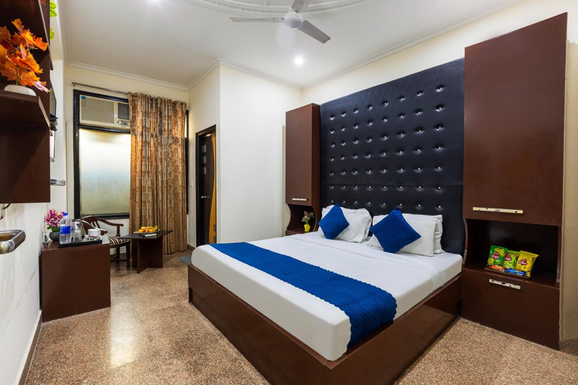 Kabul Hotel By Nexhub Palace - Medanta คูร์เคาน์ ภายนอก รูปภาพ