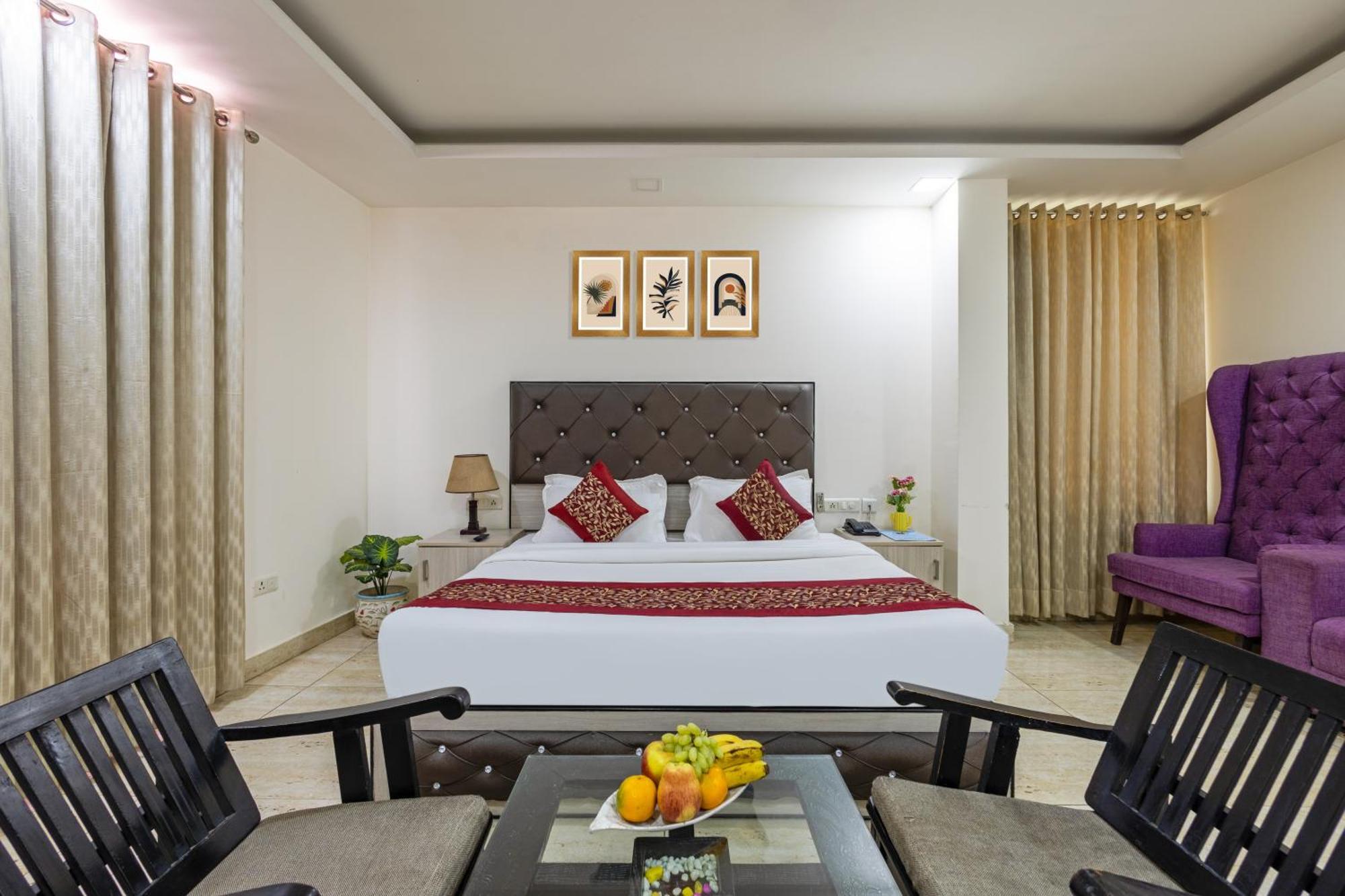 Kabul Hotel By Nexhub Palace - Medanta คูร์เคาน์ ภายนอก รูปภาพ