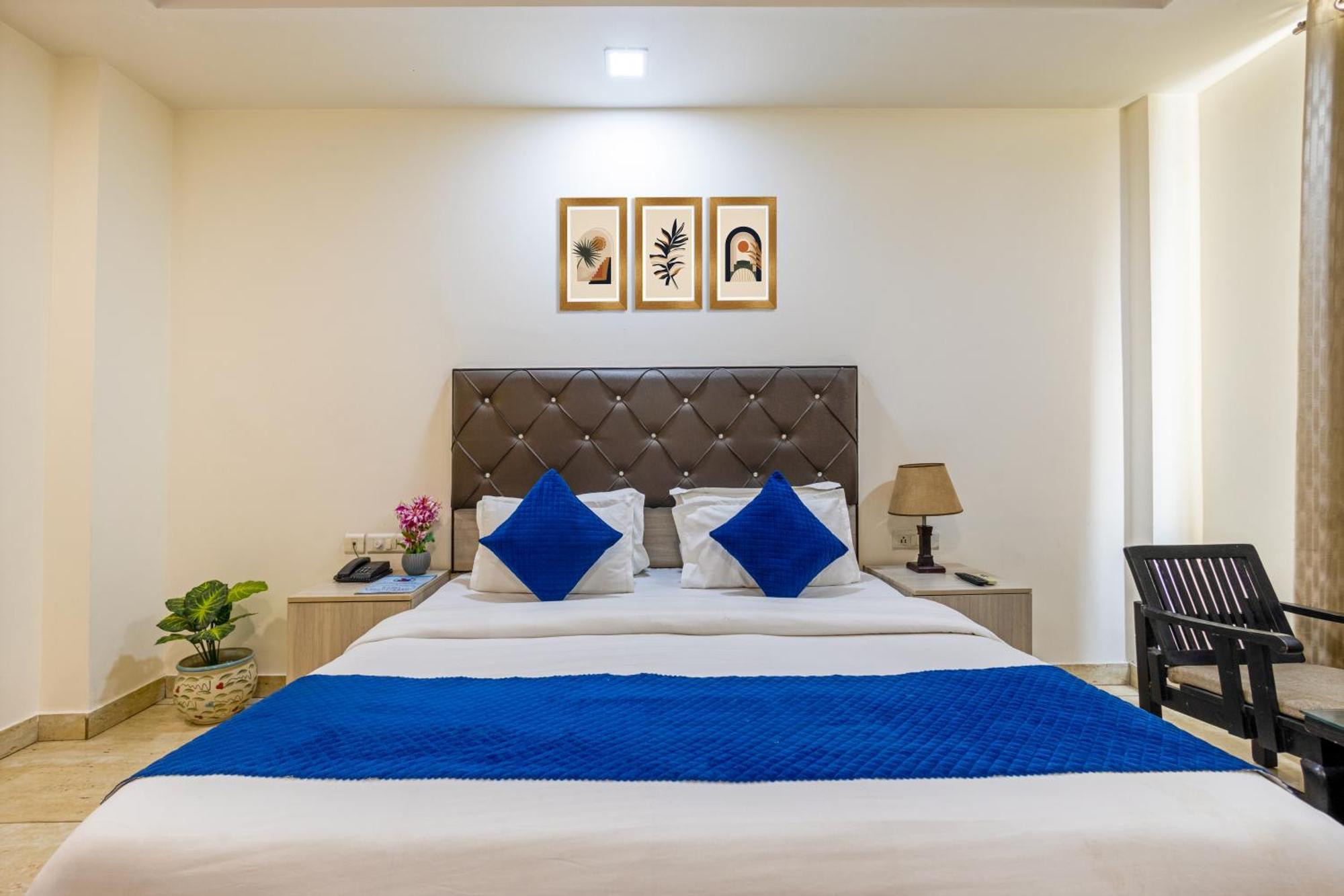 Kabul Hotel By Nexhub Palace - Medanta คูร์เคาน์ ภายนอก รูปภาพ
