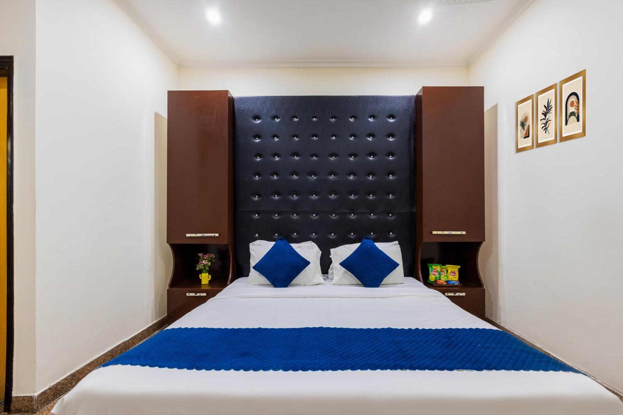 Kabul Hotel By Nexhub Palace - Medanta คูร์เคาน์ ภายนอก รูปภาพ