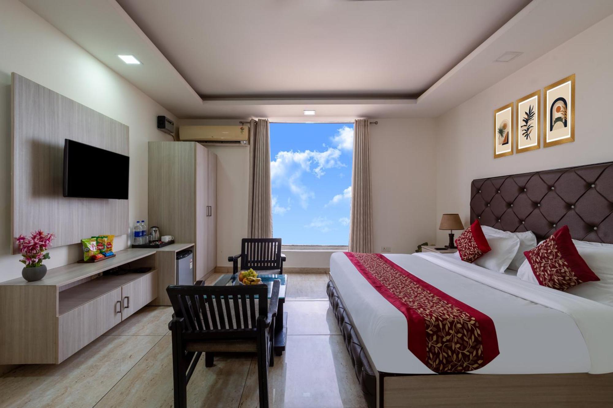 Kabul Hotel By Nexhub Palace - Medanta คูร์เคาน์ ภายนอก รูปภาพ